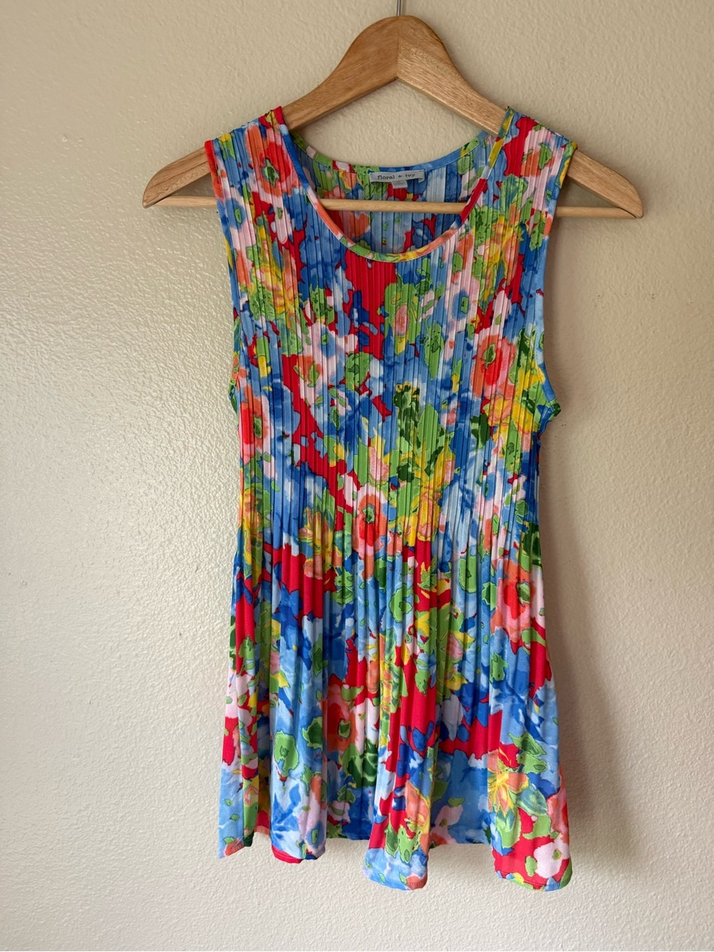 ❇️Floral & Ivy Floral Pleated Sleeveless Tank Top 2 for $22❇️
